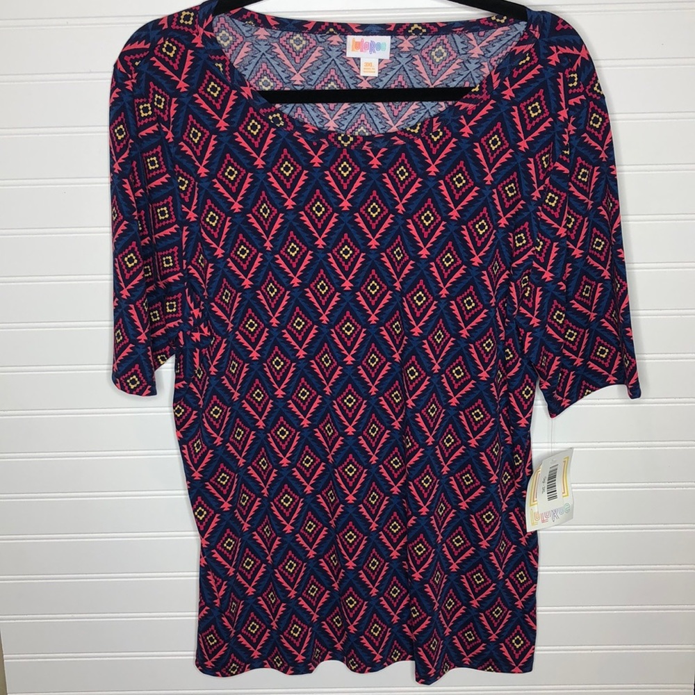 LuLaRoe Gigi top